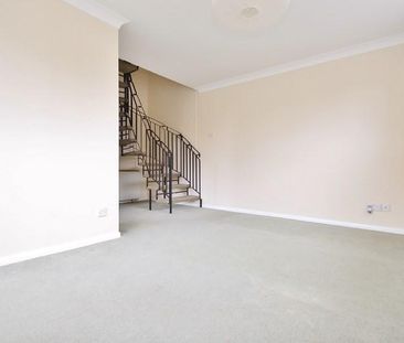 1 bedroom semi-detached house to rent - Photo 1