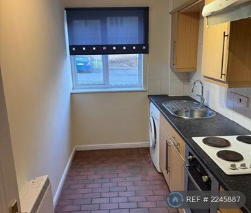 2 bedroom flat to rent - Photo 3