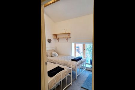 2 Bed Terraced House, Artisan View, S8 - Photo 3