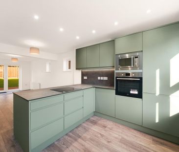 4 bedroom detached house to rent - Photo 1