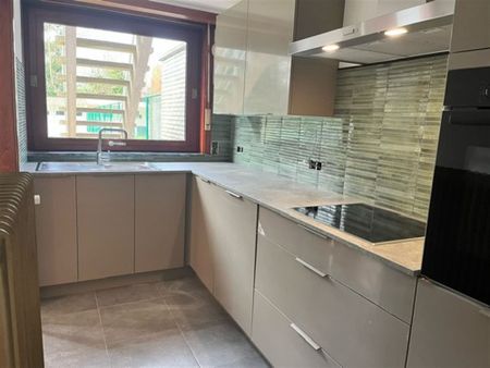 Gelijkvloers appartement met 1 slaapkamer en mooie tuin - Foto 4