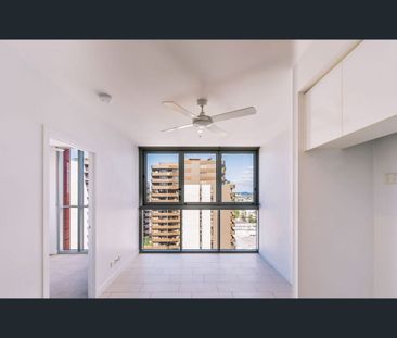 Modern Apartment Living in the Heart of Fortitude Valley - Photo 1