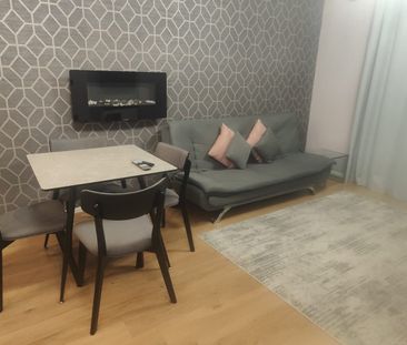 1 Bed Flat, Stillwater Drive, M11 - Photo 1