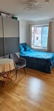 Ruhige Gemeindewohnung nähe Handelskai | 41,75 m² | 5. Obergeschoss mit Lift - Photo 1