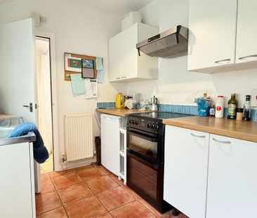 2 bedroom terraced house to rent - Photo 5