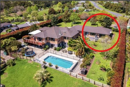 Charming 1-Bedroom Minor Dwelling in Rural Papakura - Photo 2