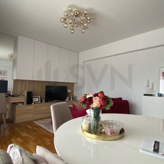 Apartament elegant in complex securizat - parcare inclusa - Fotografie 1