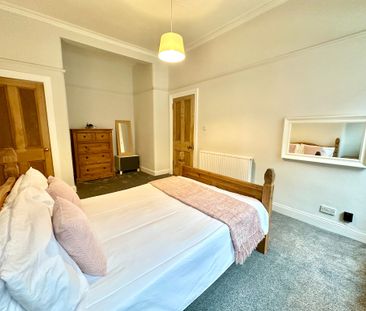 Laurel Place, Thornwood, Glasgow, G11 7RF - Photo 6