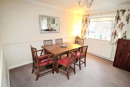 3 bedroom bungalow to rent - Photo 2