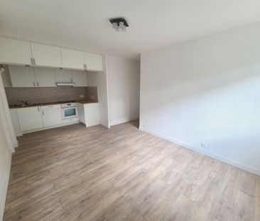 Appartement 2 pièces 43m2 MARSEILLE 9EME 830 euros - Photo 3