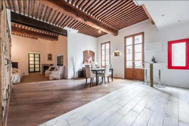 Grand appartement T3/4 meublé avec balcon - Photo 1