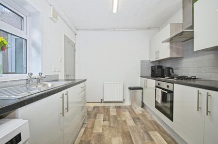 Sion Street, Pontypridd - Photo 2