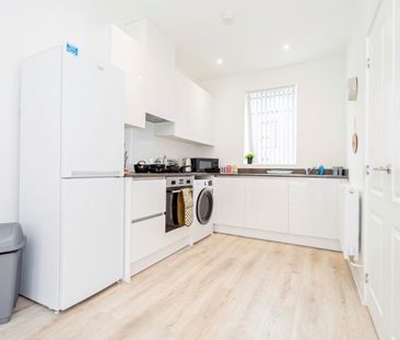 3 Bed Terraced House, Belgrave Village, B12 - Photo 6