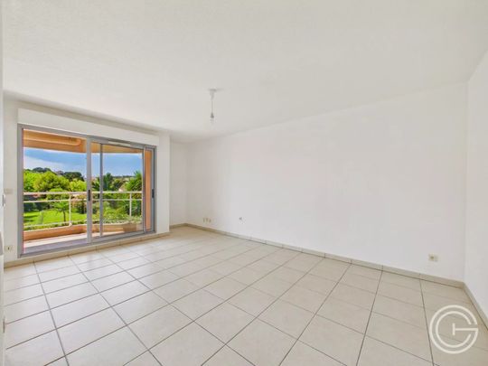 Location Appartement 2 pièces 43m² ANTIBES 06600 - Photo 1