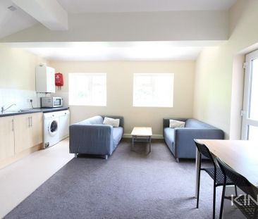 7 bedroom semi-detached house to rent - Photo 2