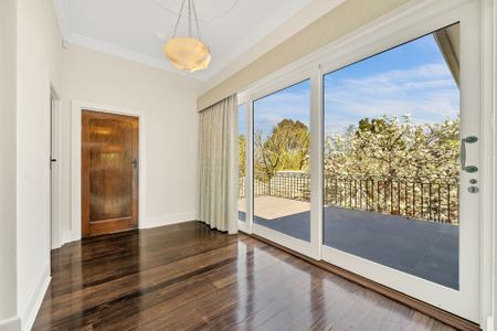 2/30A Prospect Hill Road, Camberwell - Photo 4