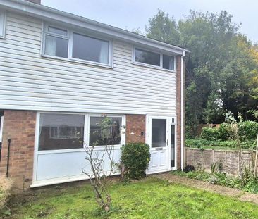 3 bedroom semi-detached house to rent - Photo 3