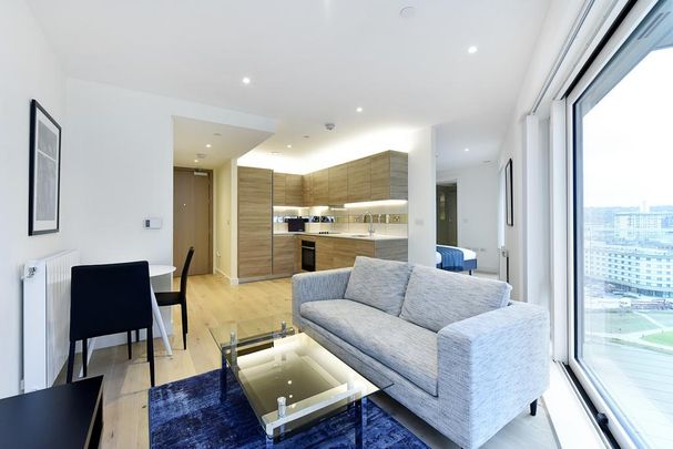 Studio to rent - Photo 1