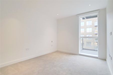 Smithfield Square High Street London N8 - Photo 5