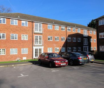 Midhope Close, Woking - Photo 3