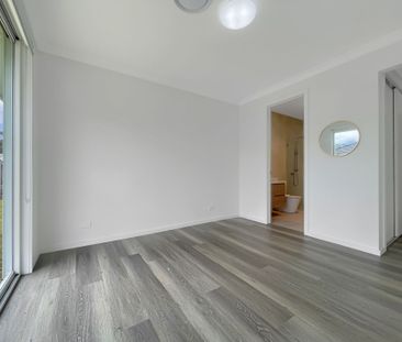 Modern, Light-Filled Home in a Prime Woy Woy Location - Photo 4