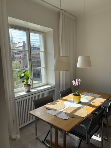 Birger Jarlsgatan, Stockholm - Photo 3