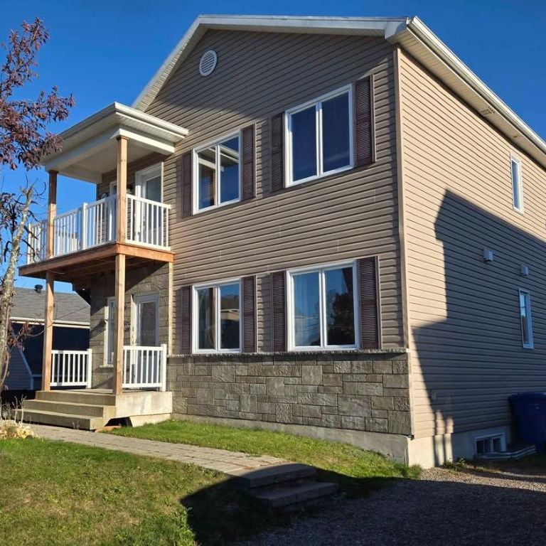 Appartement 4 1/2 TOUT INCLUS Val-Bélair, QC - chien permis - Photo 1