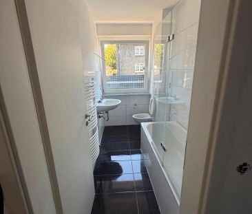 3,5-Zimmer-EG-Wohnung mit großer Terrasse, 272 m² Garten - Photo 1