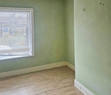 Blackhouse Road, Fartown, Huddersfield, HD2 - Photo 2