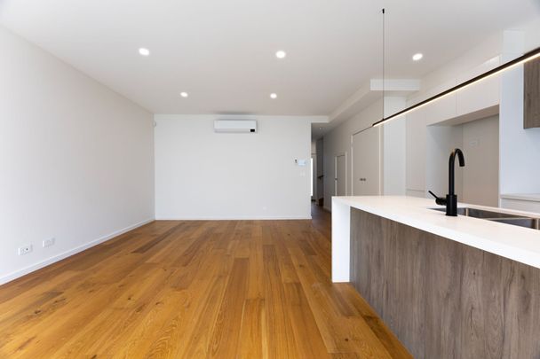 Brand New Townhouse for Rent – 6-Month Lease Only! - Photo 1