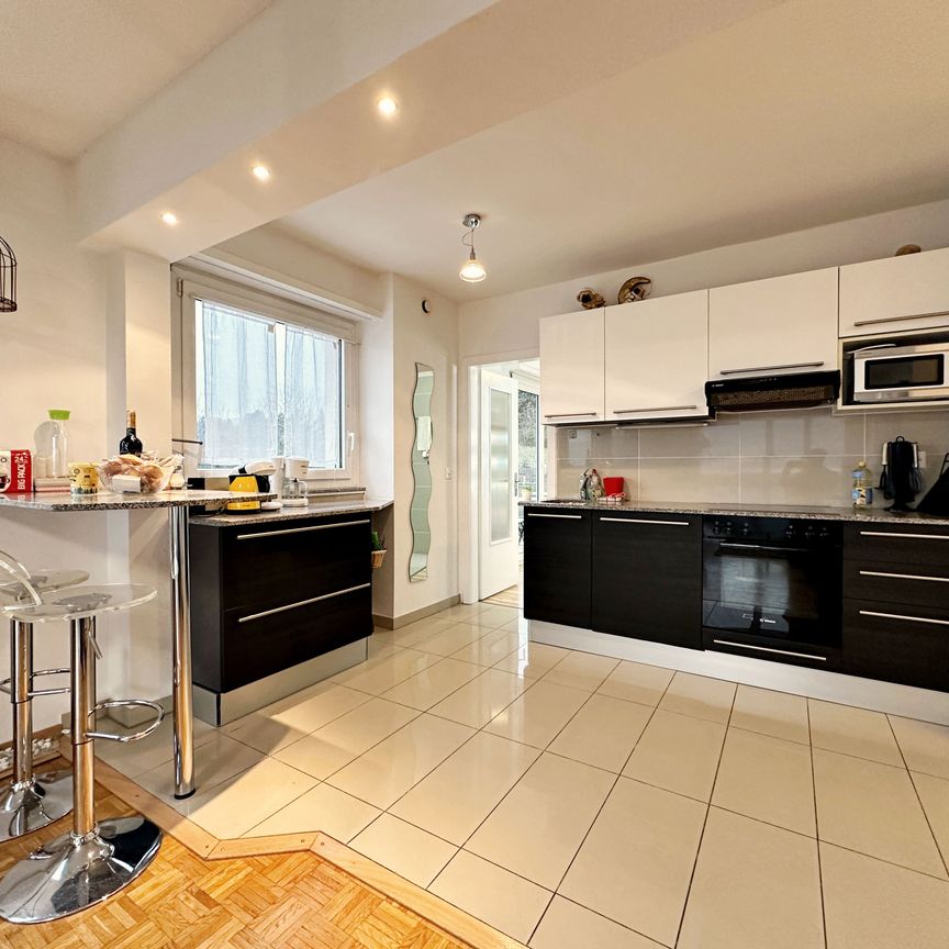 Magnifique meublé courte durée 3,5p // 2 chambres // Balcon vue lac - Foto 1