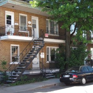 À Québec, grand 3-1/2, dans le quartier Limoilou, à deux pas du Cégep, disponible dès octobre. - Photo 2