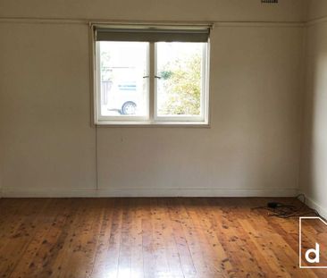 Coastal Convenience In The Heart Of Thirroul Village - Photo 3