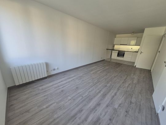 Location Appartement 2 pièces 44m² LILLE 59800 - Photo 1