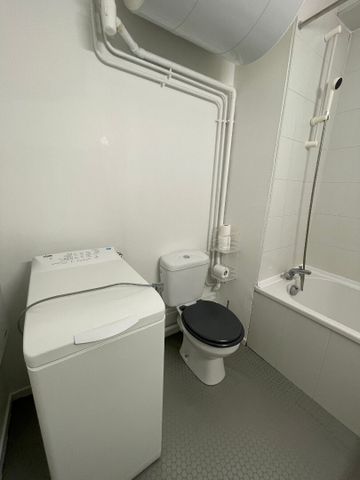 Location Appartement 1 pièce 22m² - Photo 3