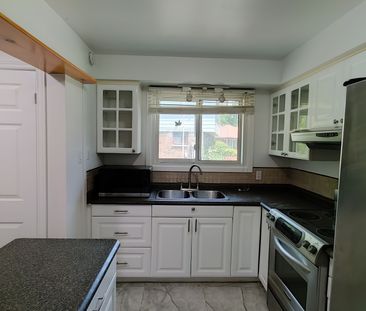 For Lease - 292 Brighton Court Unit# Upper, Oshawa, Ontario - Photo 3