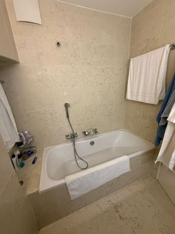 For rent – 2.5 room apartment – 82m2 duplex – Lutry Bourg - Foto 5