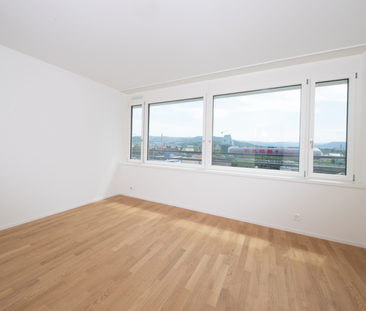 moderne 2.5 - Zimmerwohnung im 9. Stock - Photo 4