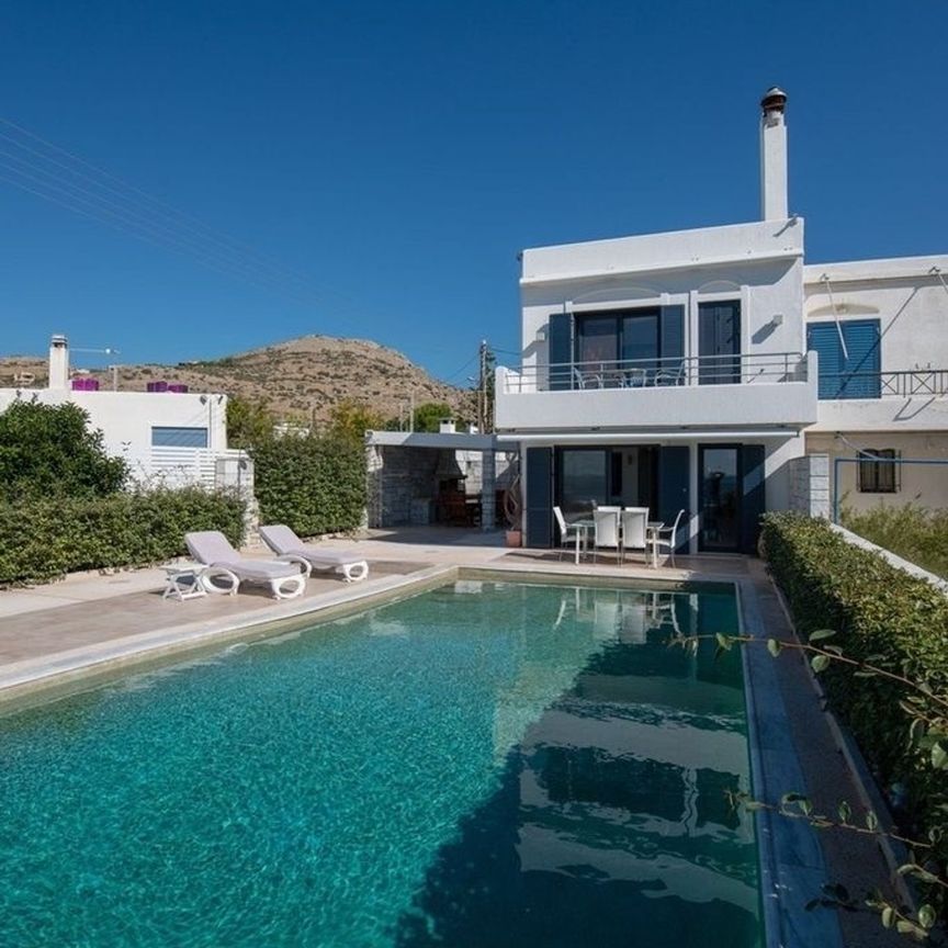 Ενοικίαση κατοικίας, 138 τ.μ., Παλαιά Φώκαια, 4.500 € - Photo 1