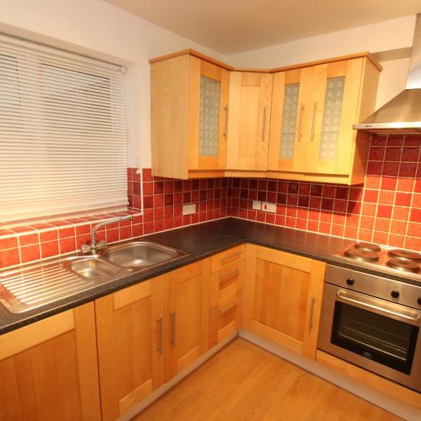 Maybury Road, Woking - 1 bedroomProperty for lettings - Seymours - Photo 1