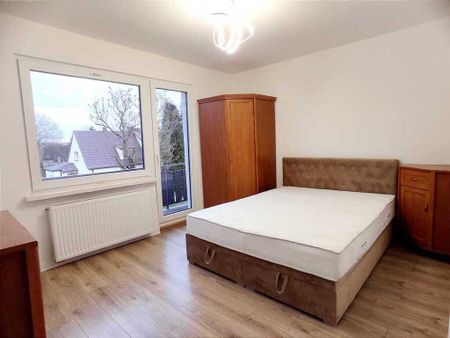 2 pok. + 2 balkony,garderoba,w domu jednorodzinnym - Zdjęcie 2