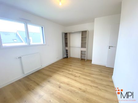Location Maison 7 pièces 149m² - Photo 3
