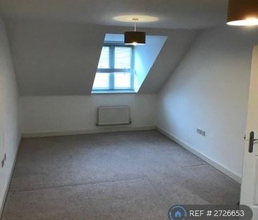 3 bedroom semi-detached house to rent - Photo 4