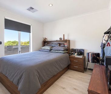 COASTAL LIVING AT ITS BEST – FULLY FURNISHED & READY TO ENJOY - Photo 3