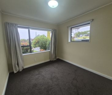 11 Merton Place, Bryndwr - Photo 2