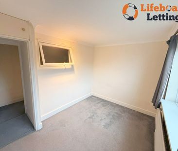 Turnpike Hill, Hythe - Photo 3