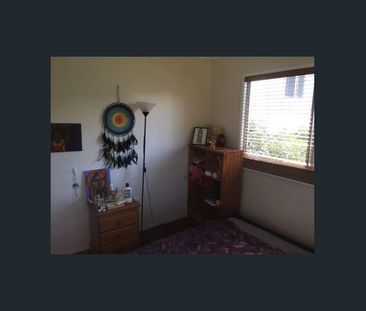 An easy maintained Family home at Holland Park West for rent! - Photo 3