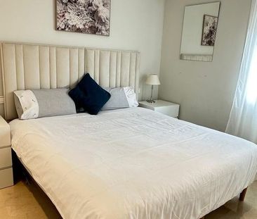 Luxury Townhouse for rent in Nueva Andalucia, Andalusia - Photo 4