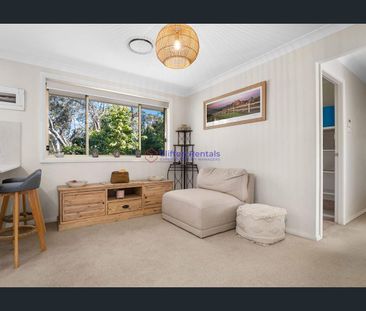 Immaculate family home in tranquil setting - Photo 3