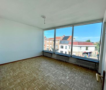 Ruim en gerenoveerd appartement met twee slaapkamers - Foto 2